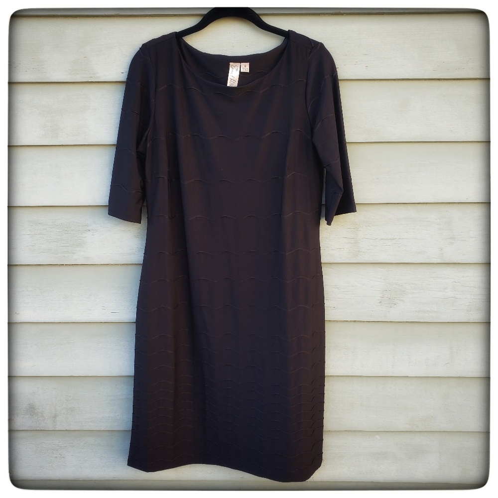 Emma & Michelle Black Stretch Shift Dress